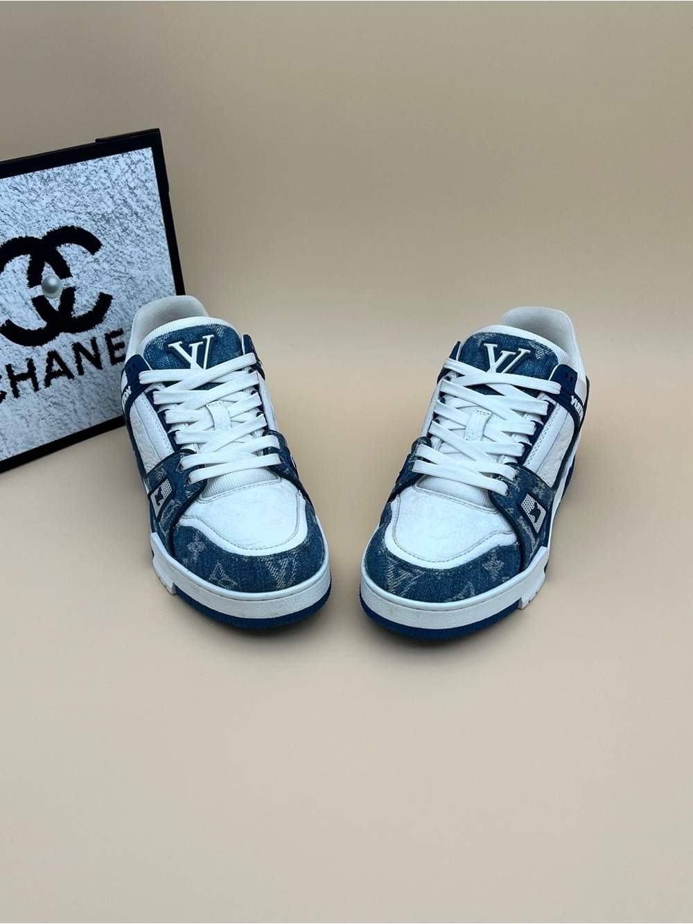 Louis Vuitton White & Navy Monogram Low-Top Sneakers - Picture 4 of 6
